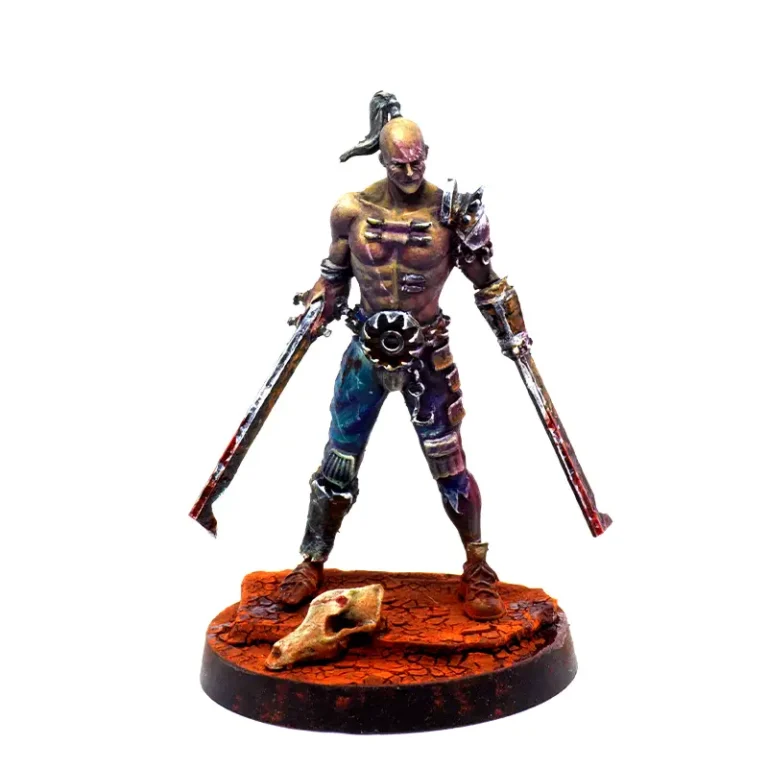 Desgarrador con filo medio incrustado/hoz