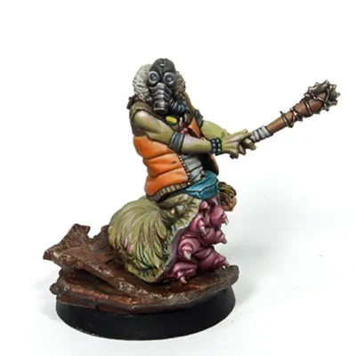 Mutante con maza y piernas seguras