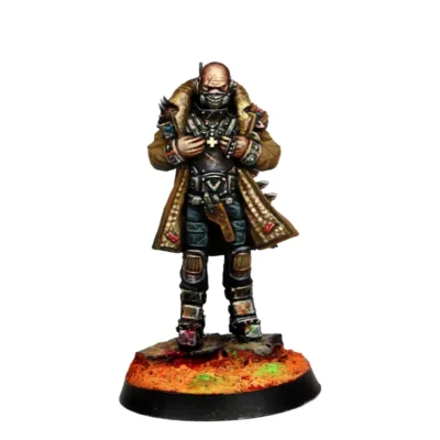 Mariscal con pistola y armadura metálica